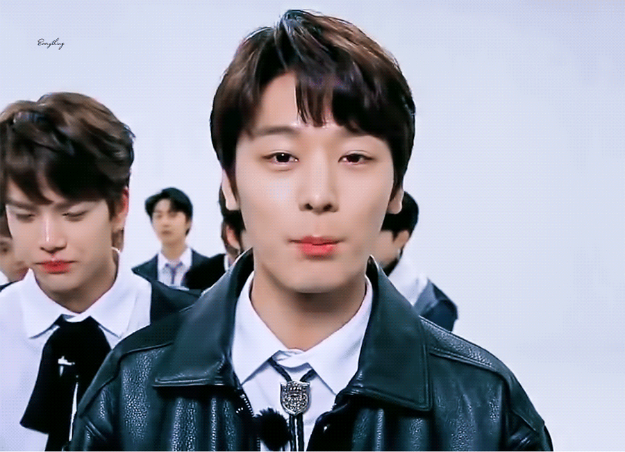 이 짤만 보면 이주연 손영재 잡아서 콩고물에 굴리고 싶음 | 인스티즈