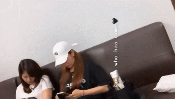 손나은 촬영장 응원간 오하영 윤보미 다시봐도 너모 귀여워서 우는중 | 인스티즈