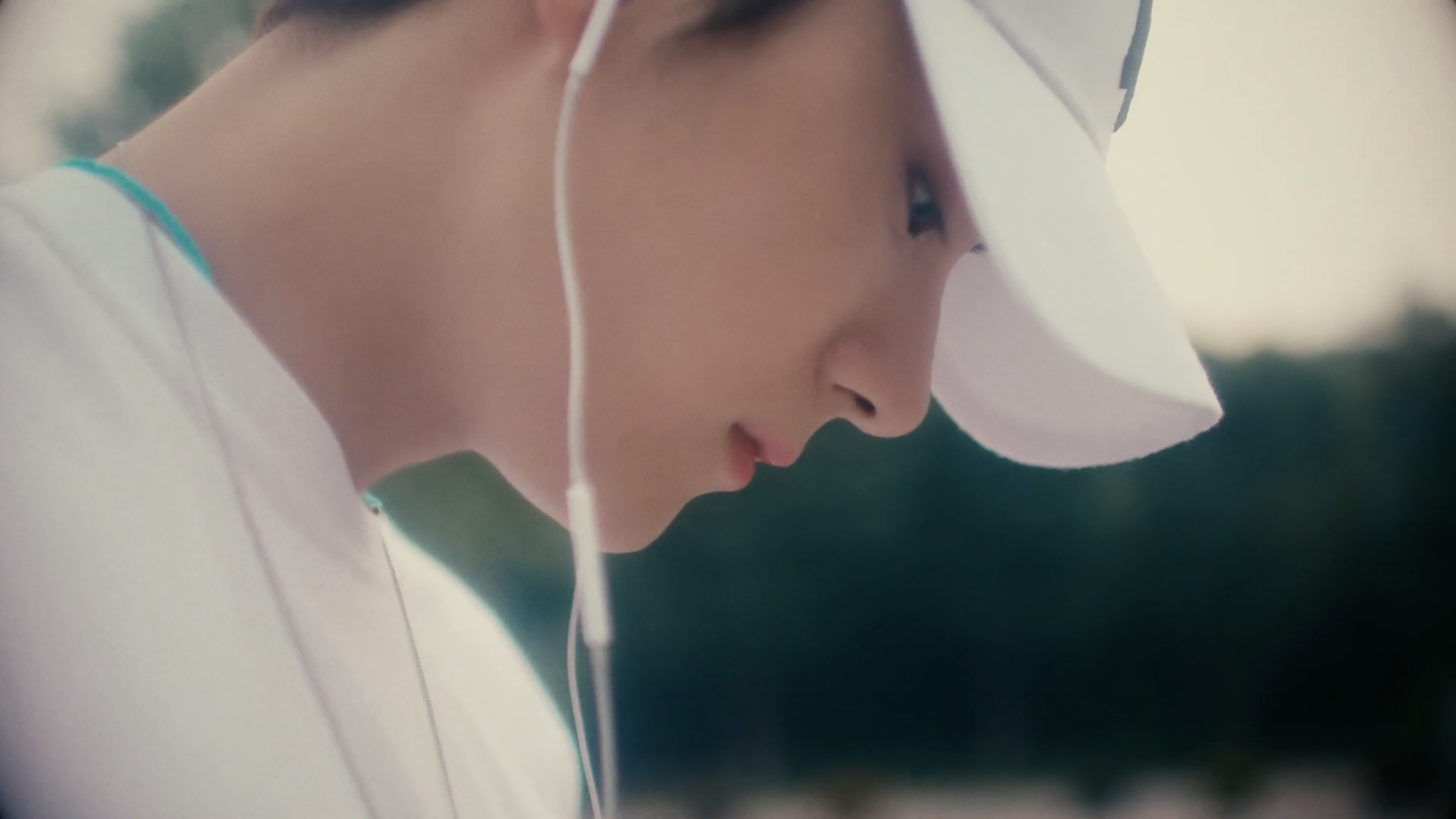 이재현 줄이어폰이 진짜.. | 인스티즈