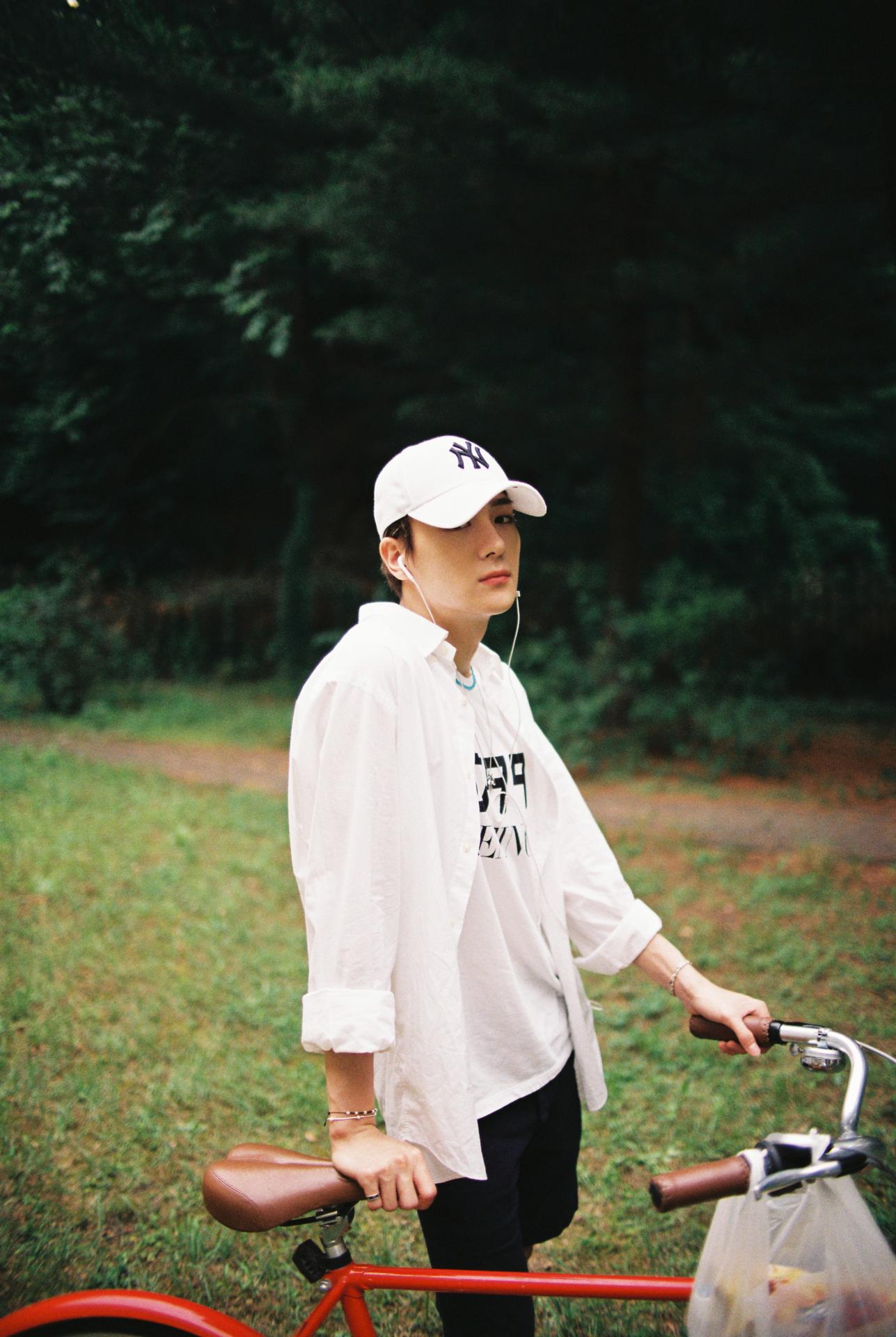 아 이재현 더보이즈 현재 비하인드 사진 미쳤다 다들 한번씩 보고가세요 | 인스티즈