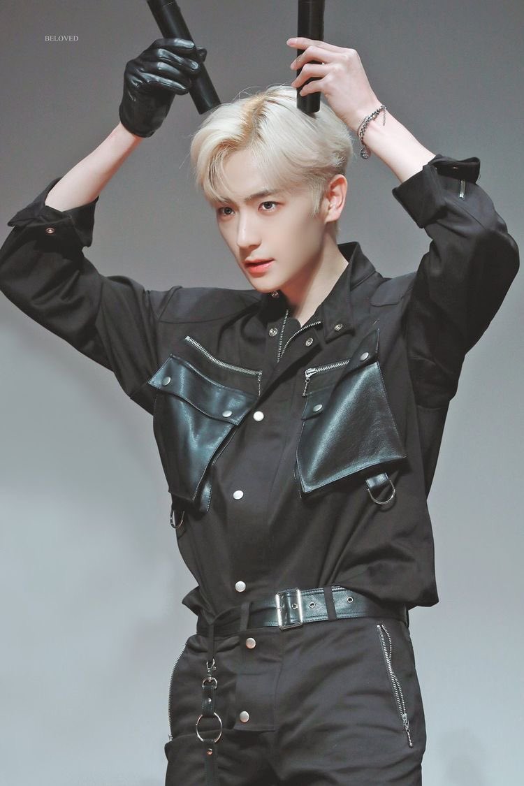 재현이도 은근 볼살 잘 붙는 스타일인가 | 인스티즈