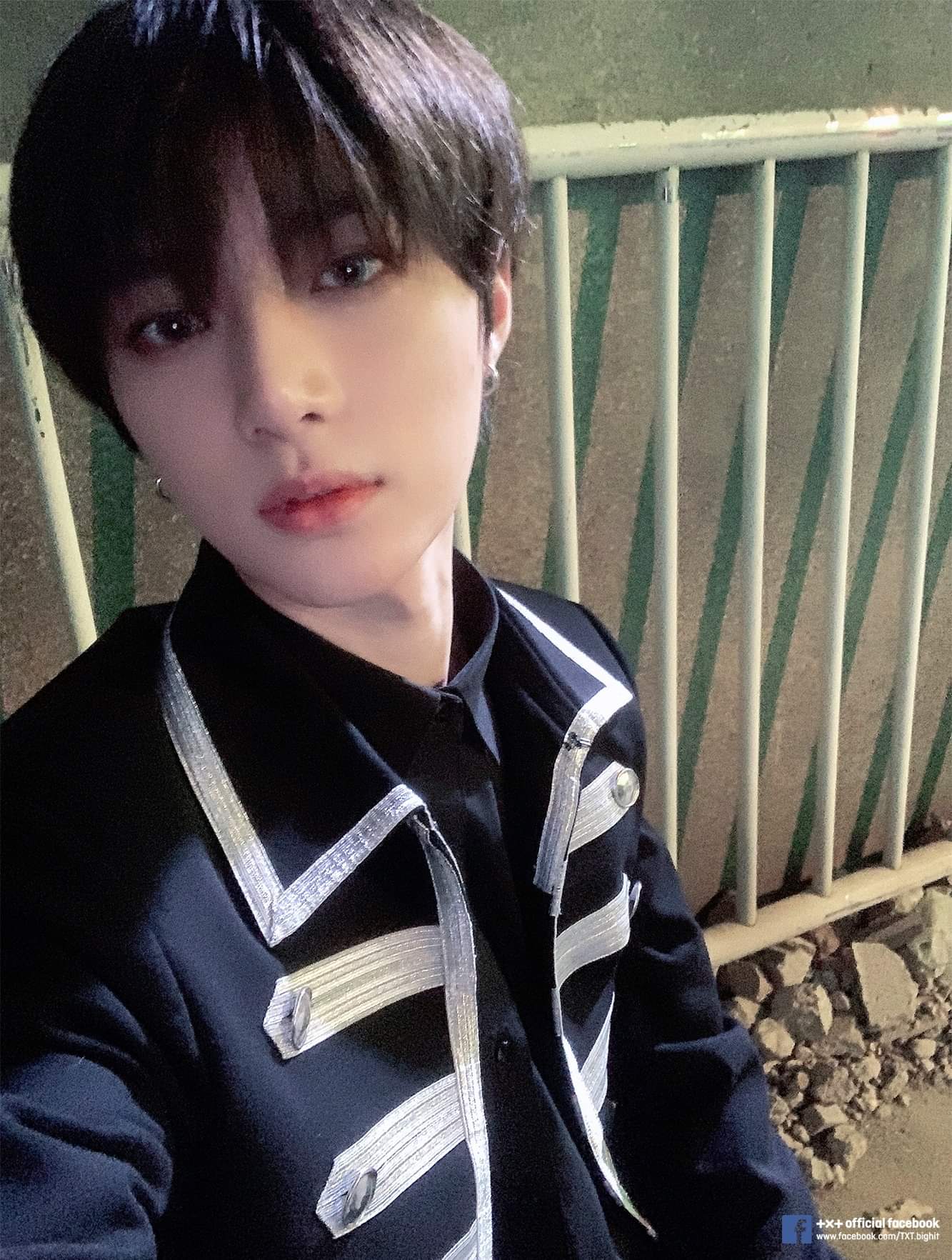 제복 투바투 넘 좋다 하 | 인스티즈