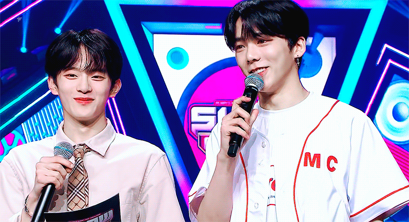 미자라 열시이후에 브이앱 못나와서 멤버들 브이앱할때 공카에 이러고감ㅋㅋㅋㅋㅋㅋ | 인스티즈