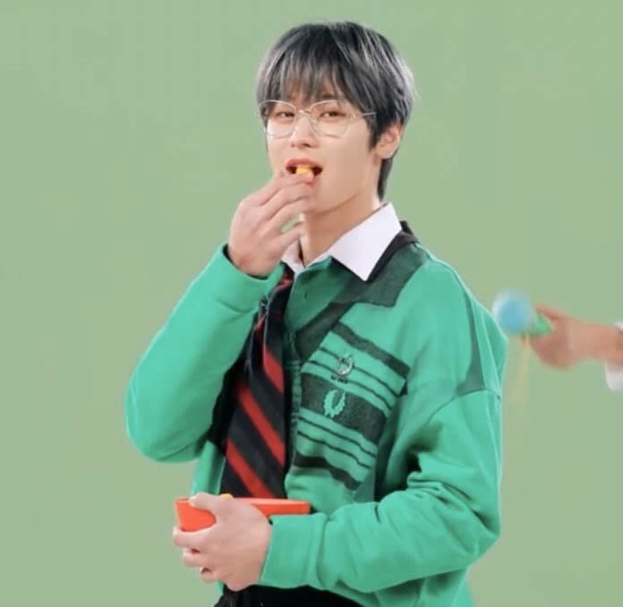 이주연 너드 컨셉 엄버한다 | 인스티즈