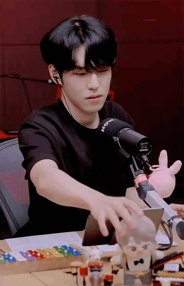 하성운-데이식스 새콤달콤 주고받기 | 인스티즈