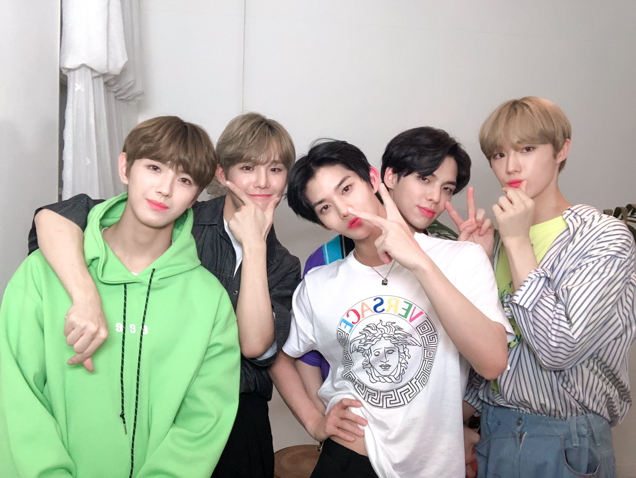 1년전 오늘 씨아이엑스🌱❤️ | 인스티즈