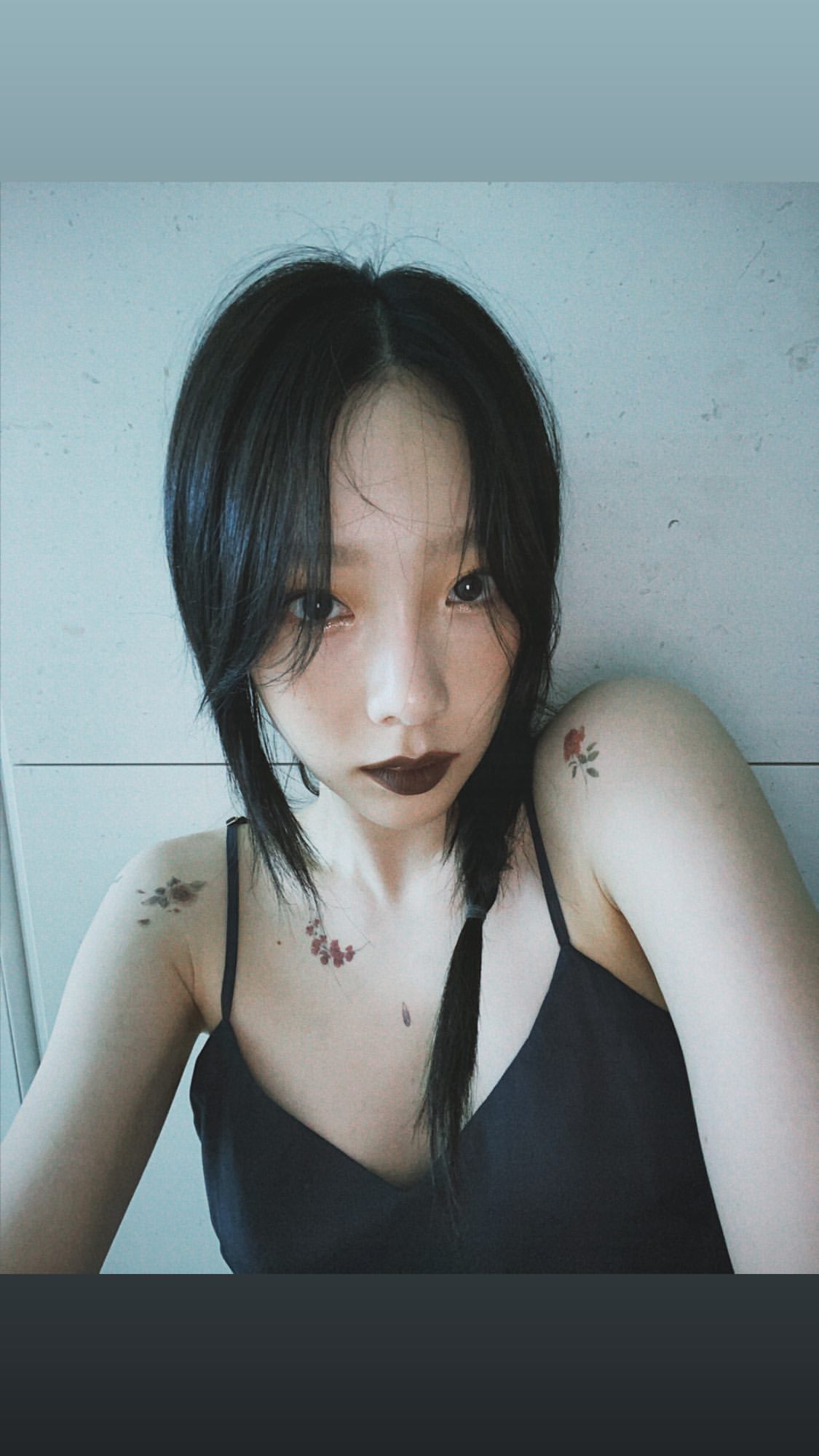 헐 태연 인스타스토리 셀카떴는데 분위기 미쳤어 | 인스티즈