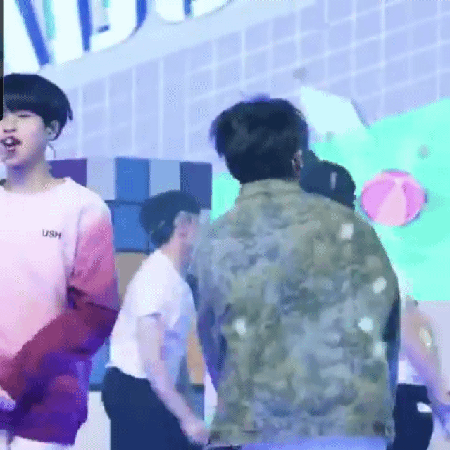 박우진 무대에서 행복해하능거너무좋다ㅜㅜㅜ | 인스티즈