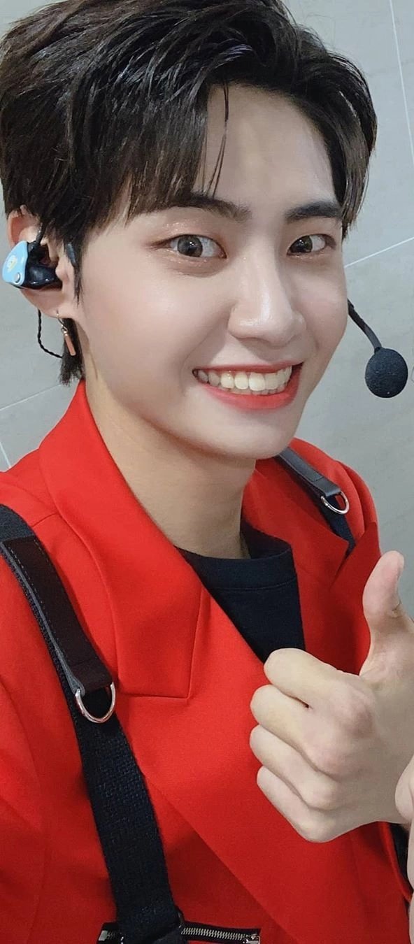 미친 진혁이들아 너네 귀 봤음?????? | 인스티즈