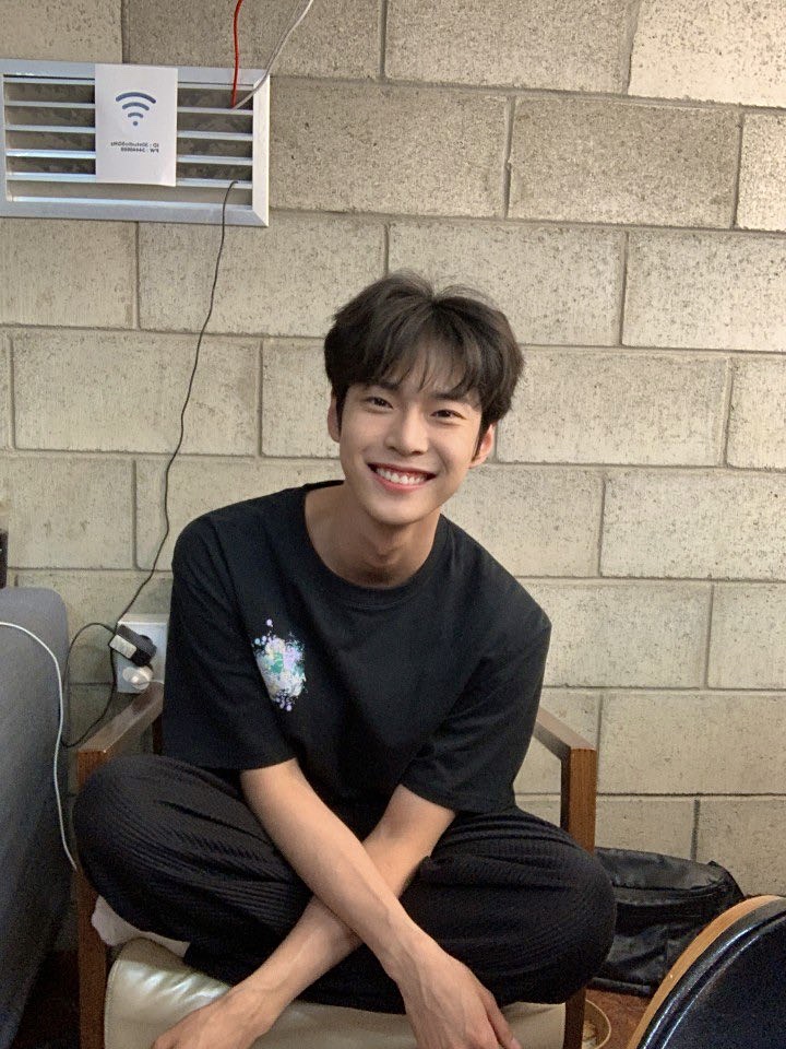 울 토끼 도영이🐰💚 | 인스티즈