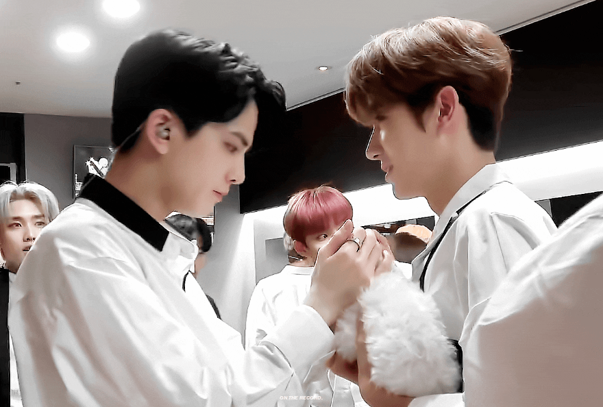 더보이즈+강아지=필승조합 | 인스티즈