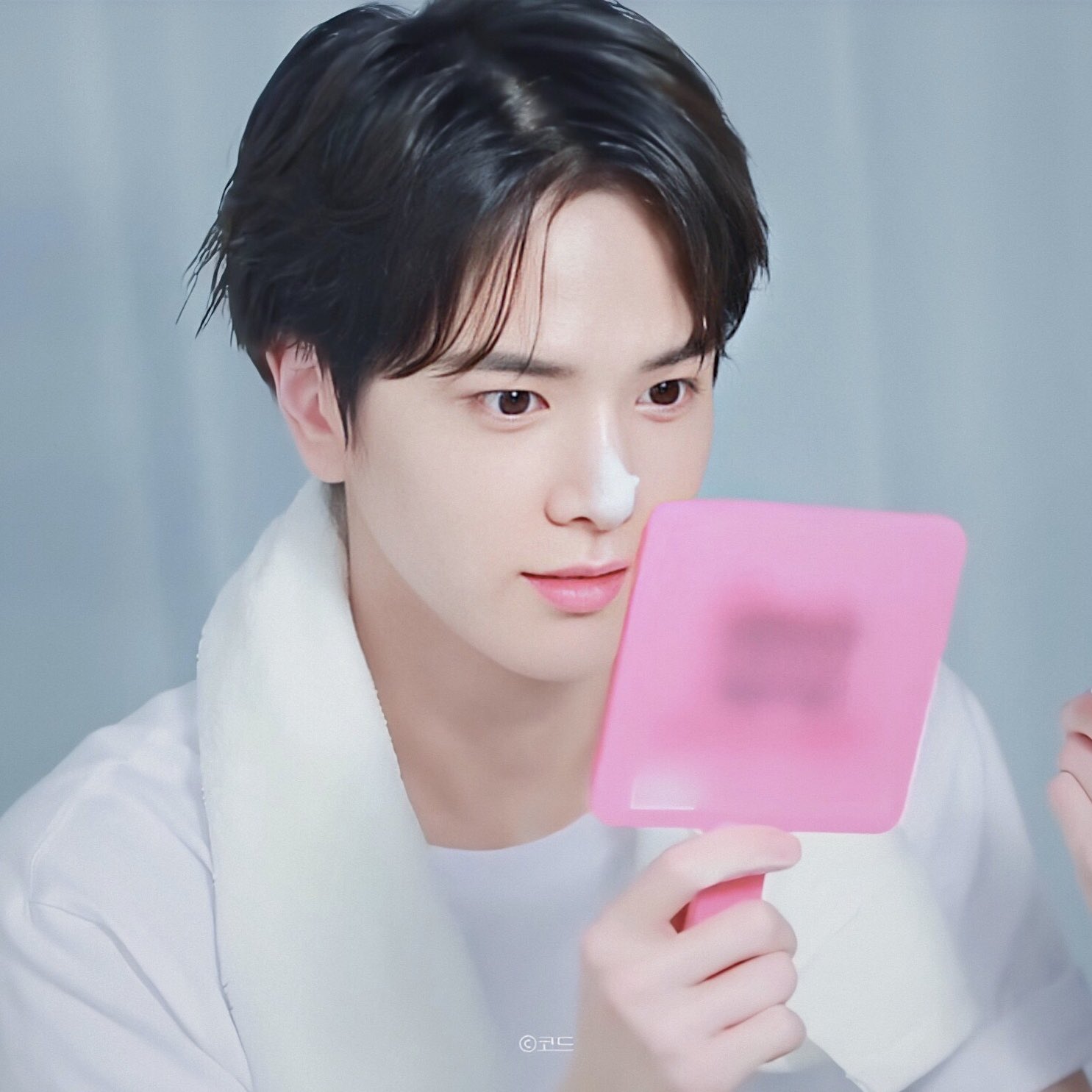 김영훈 진짜 이쁘고 촉촉해... | 인스티즈