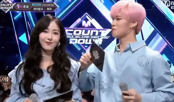 남돌-여돌 친목중에 인소여도 욕먹을만한 설정있는 애들 있음ㅋㅋㅋㅋㅋㅋㅋㅋㅋ | 인스티즈