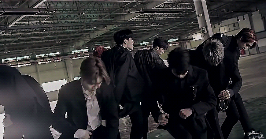 한국활동 간절히 소취하는 펜타곤 코스모!!! | 인스티즈