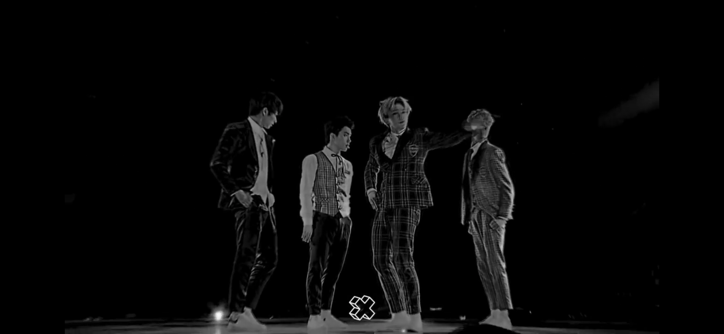 셉틴 이거 무슨 무대야? | 인스티즈