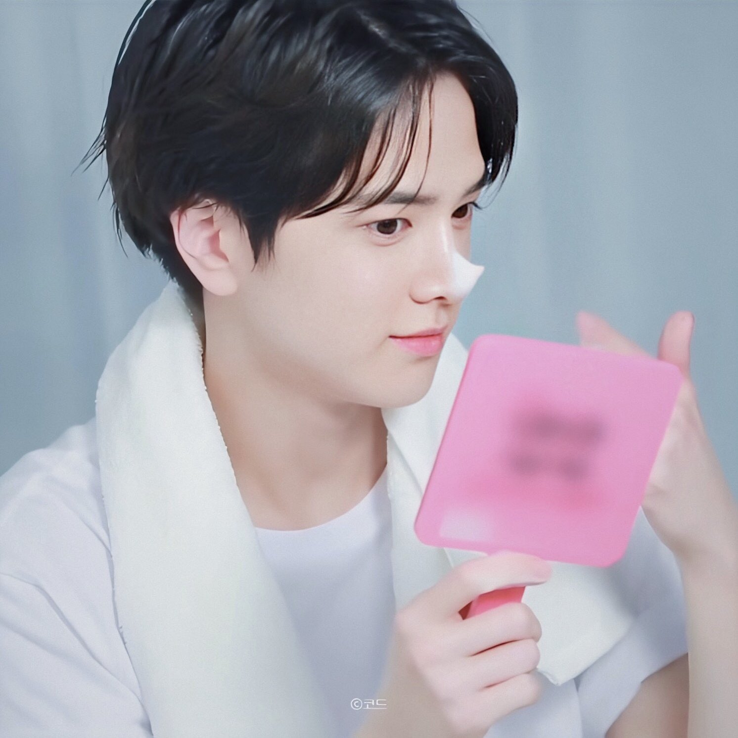 나 진짜 영훈이 볼살(?) 아무튼 없어지면 너무 서운할듯 | 인스티즈