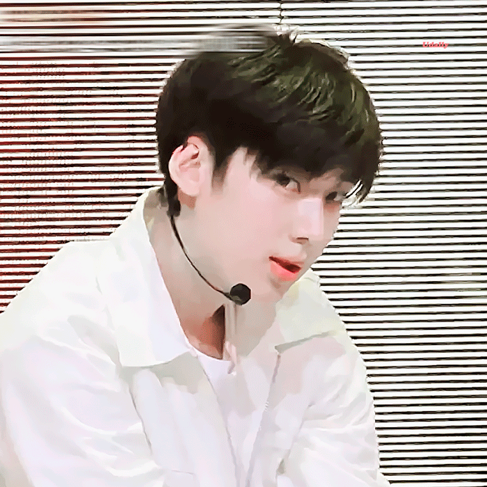 이 얼굴이 데뷔 못 하는 건 | 인스티즈