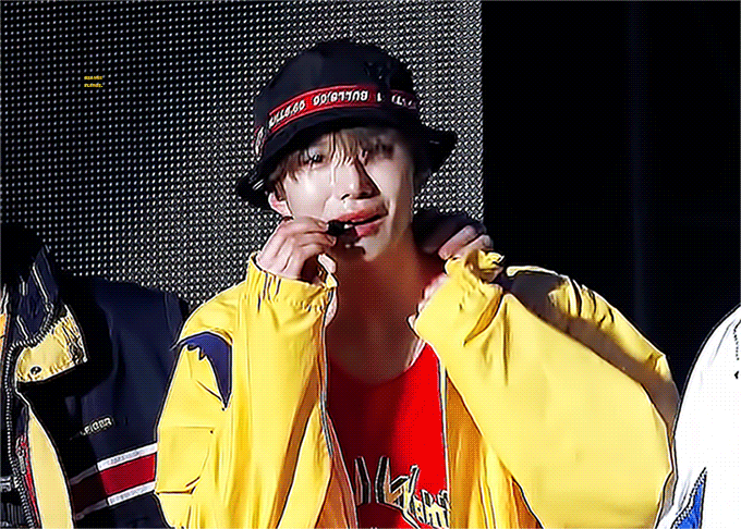 ㄱ 얘는 왼일까 른일까 | 인스티즈