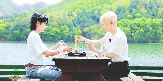 뉴이스트 자컨 춘천 그 장소 풍경이.. | 인스티즈