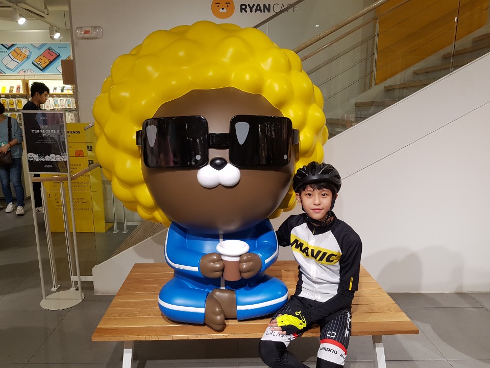 헐 아이랜드 조경민 과거사진 봐... | 인스티즈