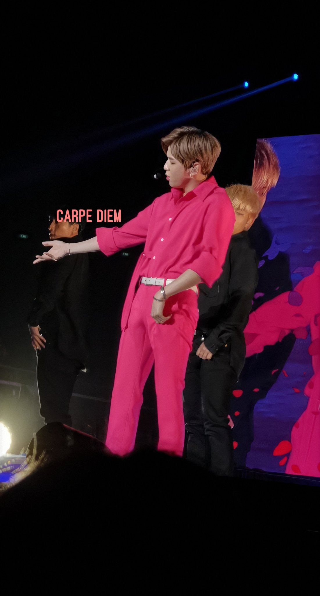 강다니엘 너무 좋다 어떡하지 거품물거같애 | 인스티즈