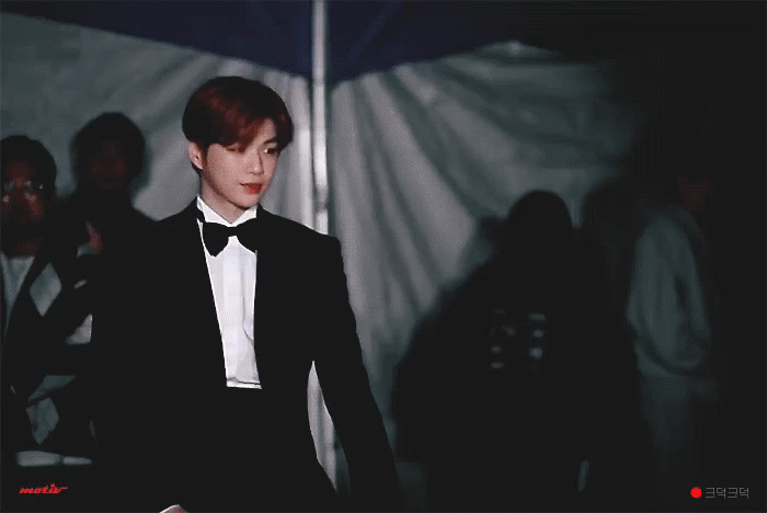 강다니엘 너무 좋다 어떡하지 거품물거같애 | 인스티즈