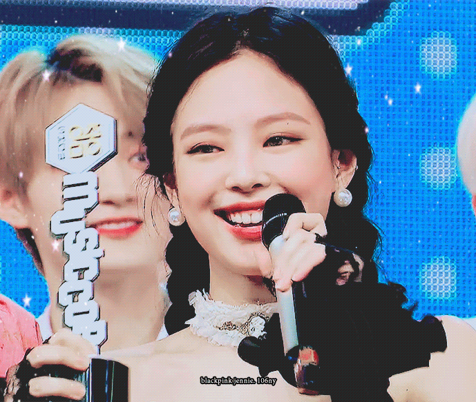 어제 제니 진짜 사랑스럽다... | 인스티즈