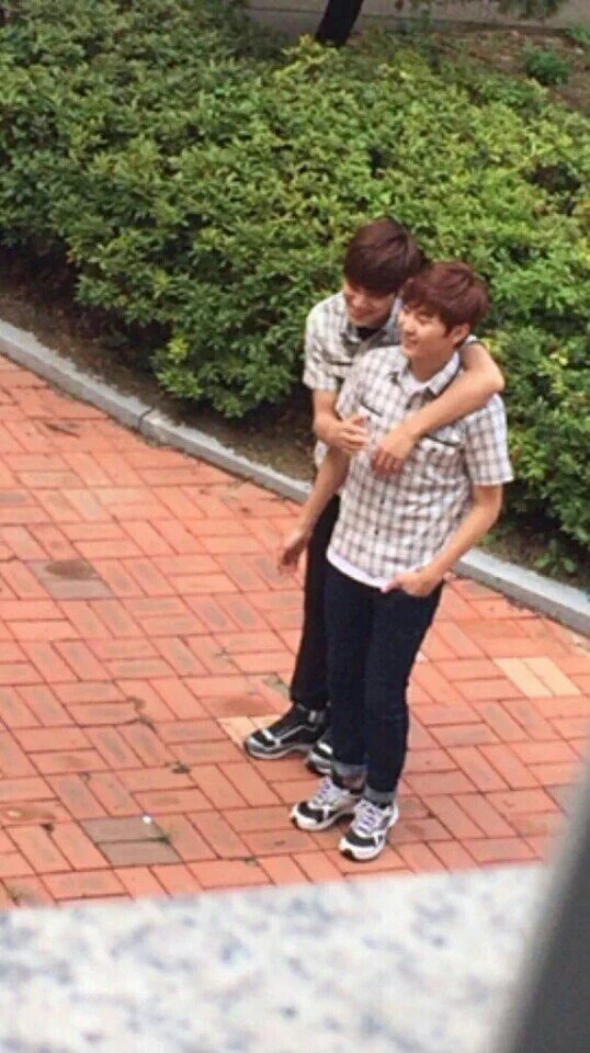 ㄱ 나이는 다른데 학년은 같은 내씨피들 사랑해🥰 | 인스티즈