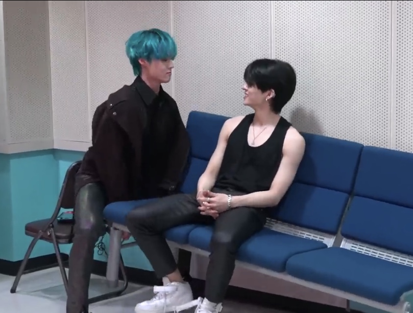 빅톤 형들이 활발한 걸까 막내 수빈이가 차분한 걸까 | 인스티즈