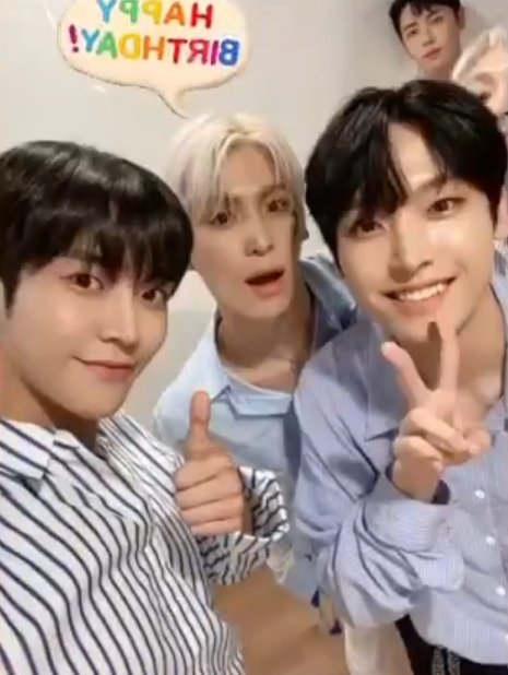 유태양.. 당장 이 사진을 풀어달라... | 인스티즈