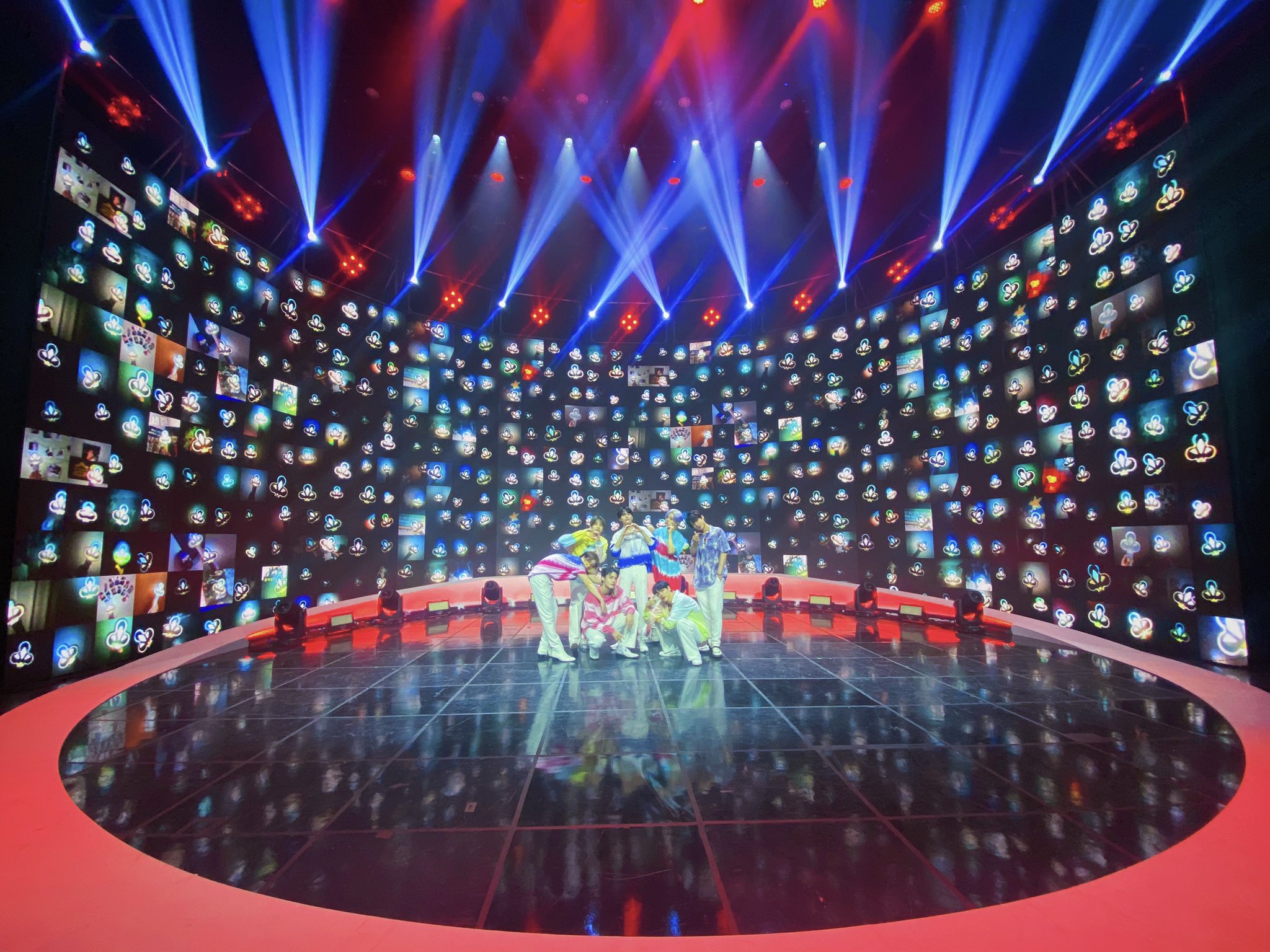 이 시국에 팬들이랑 단체사진 찍는 방법 | 인스티즈