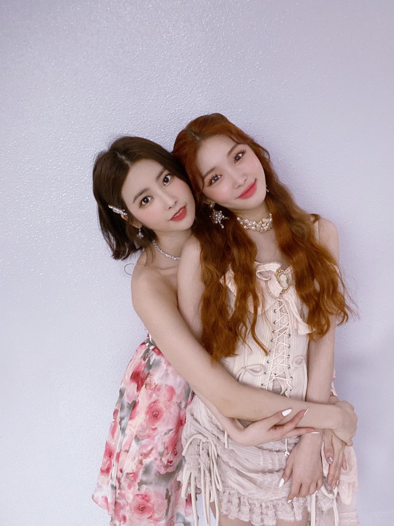 청하 어제 진짜 너무 예뻣잖아 | 인스티즈