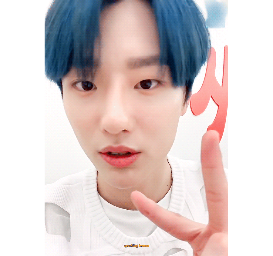 팬싸 할때마다 당첨 안된 팬들 질투할까봐 브이앱 켜준 아이돌.. | 인스티즈