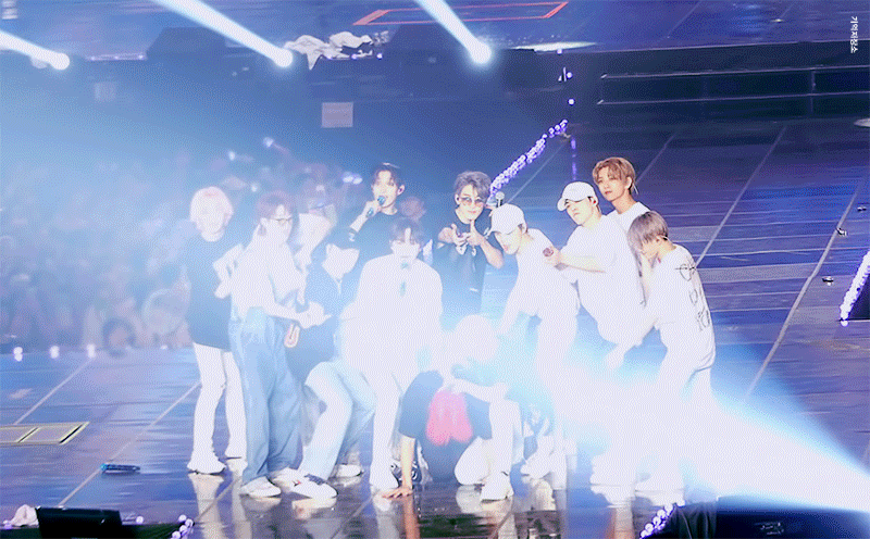 고개 들면 나랑 사귀는거다 | 인스티즈