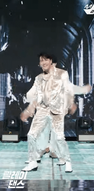 사람 굴러다니는 릴댄 안보고싶니 | 인스티즈