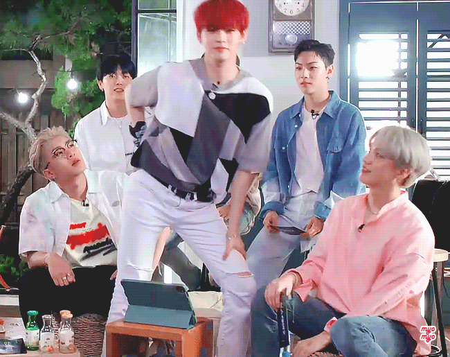 대박 온앤오프 효진이 보여주는 섹시포즈 완전 hot guy🔥 | 인스티즈