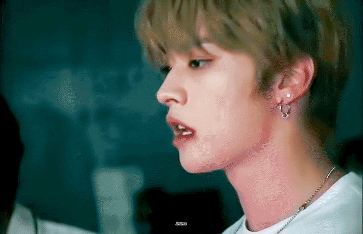 아...진짜 잘생겼네..홀린듯이 보게된다 | 인스티즈