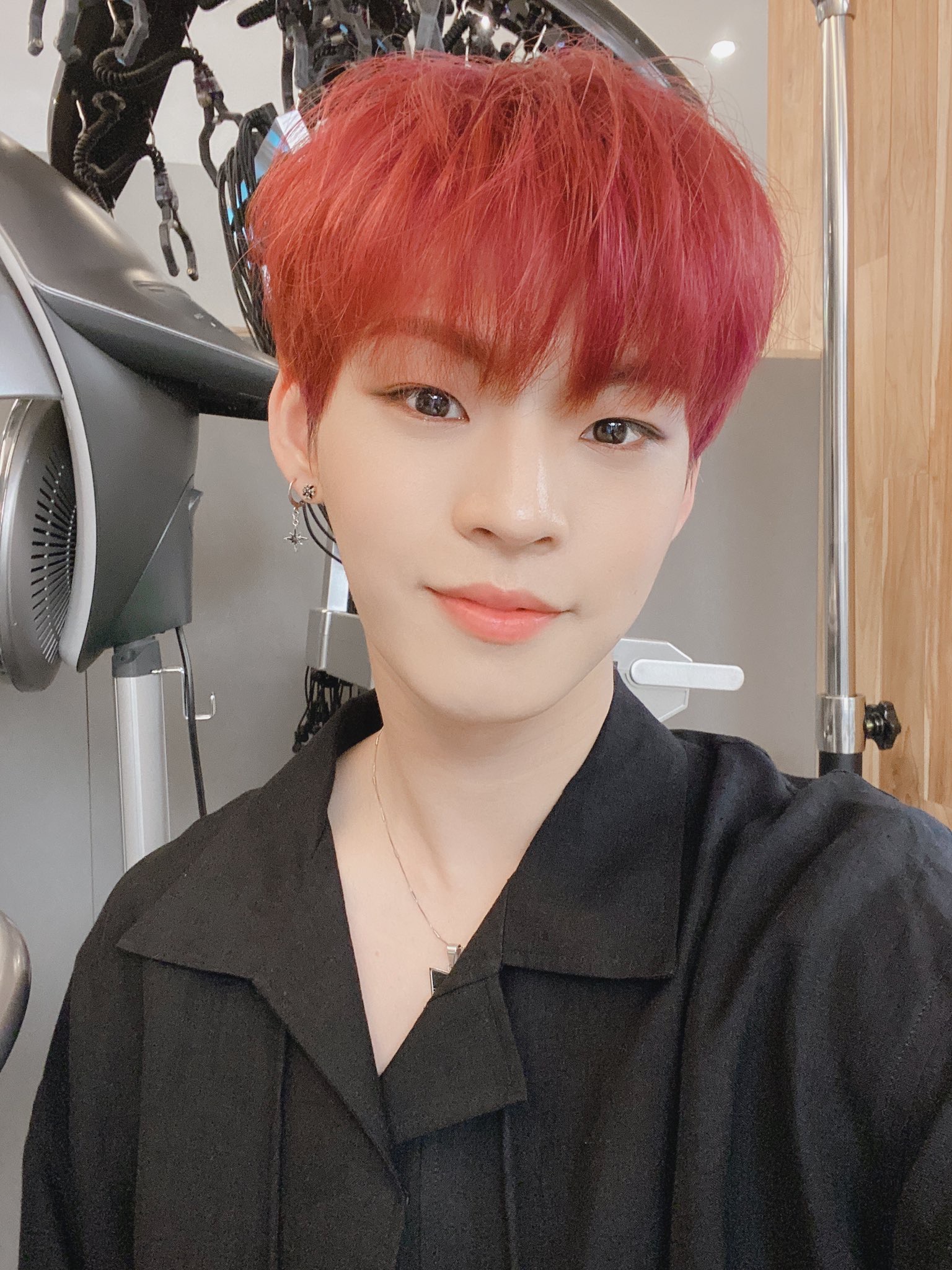 온앤오프 효진 맨날 셀카 찍는 곳ㅋㅋㅋ | 인스티즈