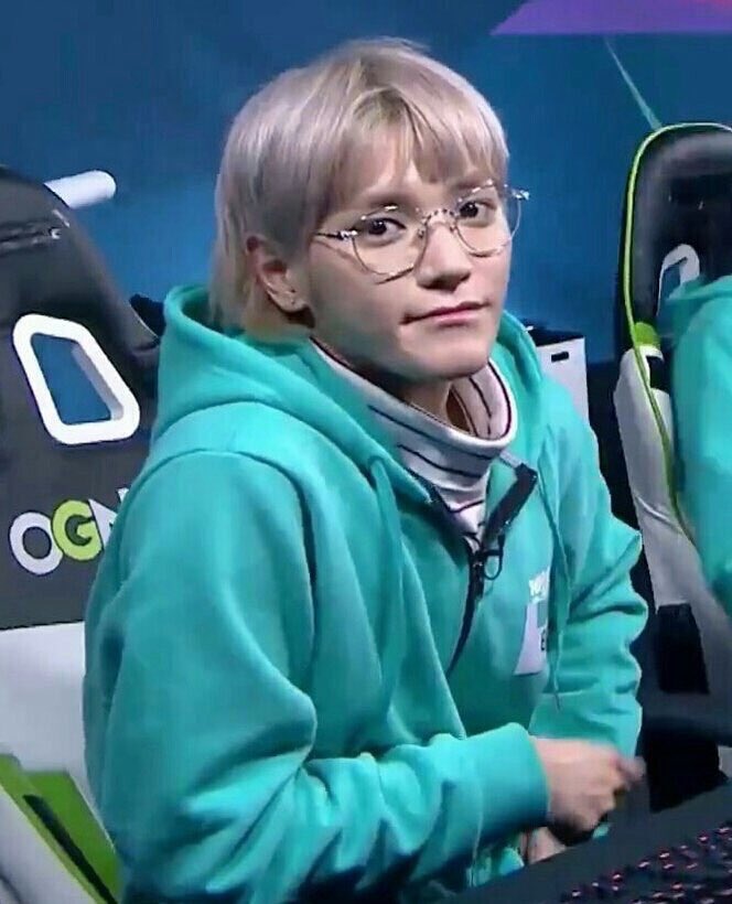 태용이 웃기고 귀엽고 작고 뽀짝한 짤 푼다(스압주의) | 인스티즈