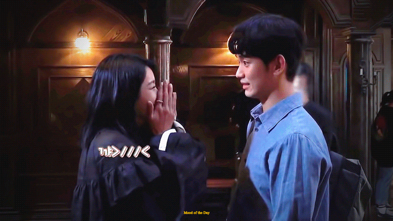 김수현이랑 서예지가 그림체가 얼마나 같은지 이걸로 너무 잘 보임..... | 인스티즈