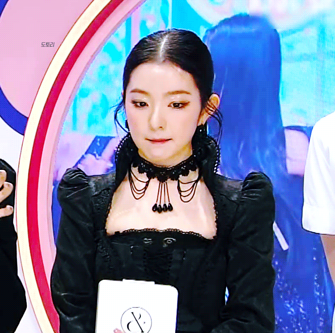 아이린 진짜 너무너무 예쁘고 러블리해🥰 | 인스티즈