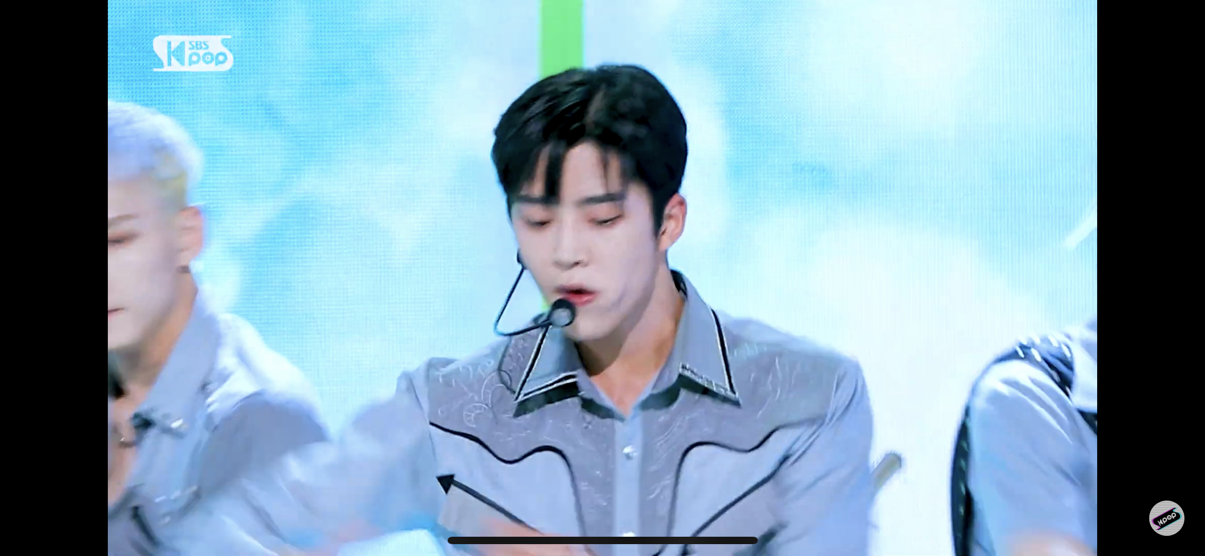 근데 진짜 무대화장이 진하긴한가봐,, 로운 직캠보는데 | 인스티즈