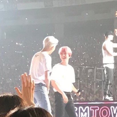 ㄱ 진짜 덩케에 미치는 여자다.... 하면 찬백 안팔 수가 없다 짤로 설명 대신한다... | 인스티즈