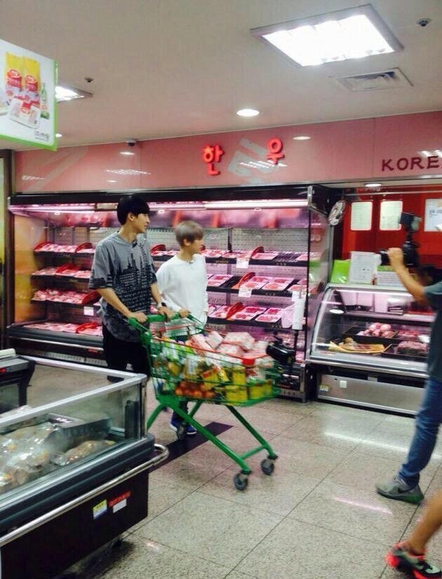 ㄱ 찬백은 동갑친구 바이브도 강한데 또 신혼부부같은 느낌이 있어 | 인스티즈