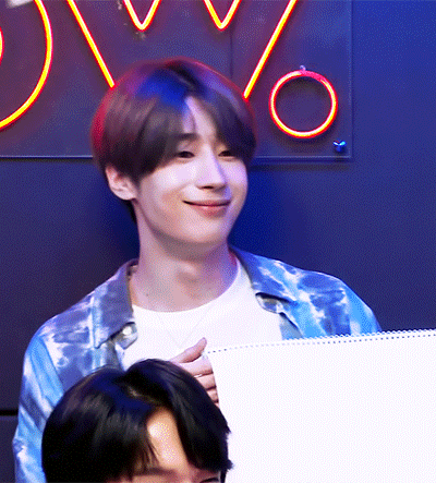 올해 흑발 빨간머리 파란머리 보라머리 다함 | 인스티즈