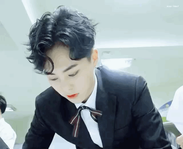 보고싶다 시우민ಥ_ಥ | 인스티즈