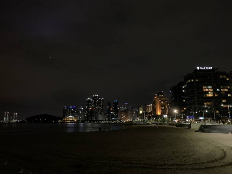 바닷가 야경 완전 이뿌지 | 인스티즈