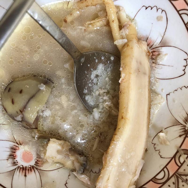 얘들아 오늘 복날이라고 삼계탕 먹는 중인데 하.. 이거 어떻게 다 먹니? | 인스티즈