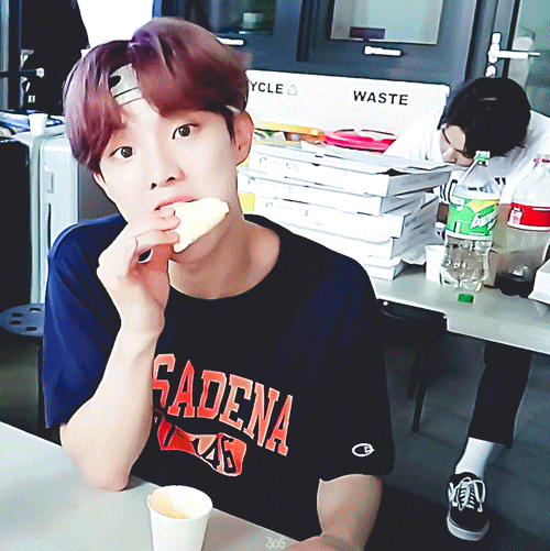 다람쥐치고 인간같음 | 인스티즈