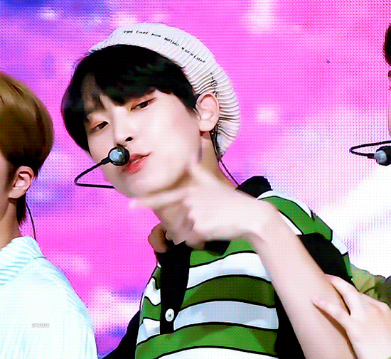 김인성 뭔가 이런 옷 좋아하는거 같아 | 인스티즈